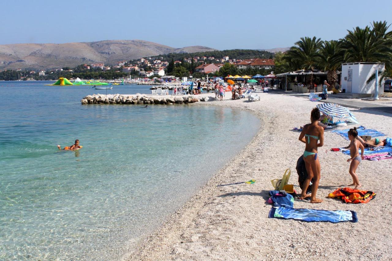 Apartments With A Parking Space Okrug Gornji, Ciovo - 13859 تروغير المظهر الخارجي الصورة