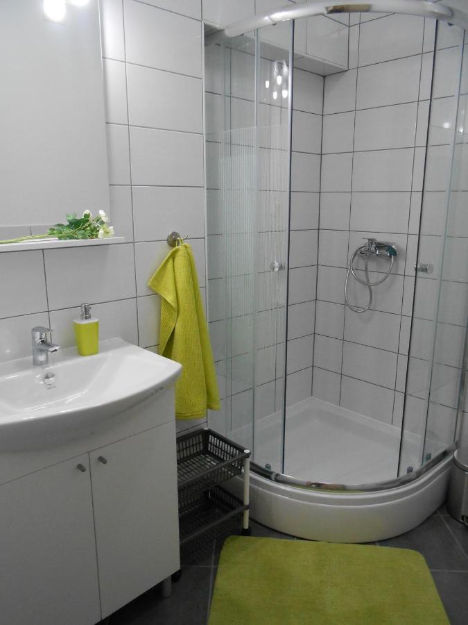 Apartments With A Parking Space Okrug Gornji, Ciovo - 13859 تروغير المظهر الخارجي الصورة