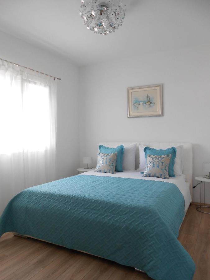 Apartments With A Parking Space Okrug Gornji, Ciovo - 13859 تروغير المظهر الخارجي الصورة