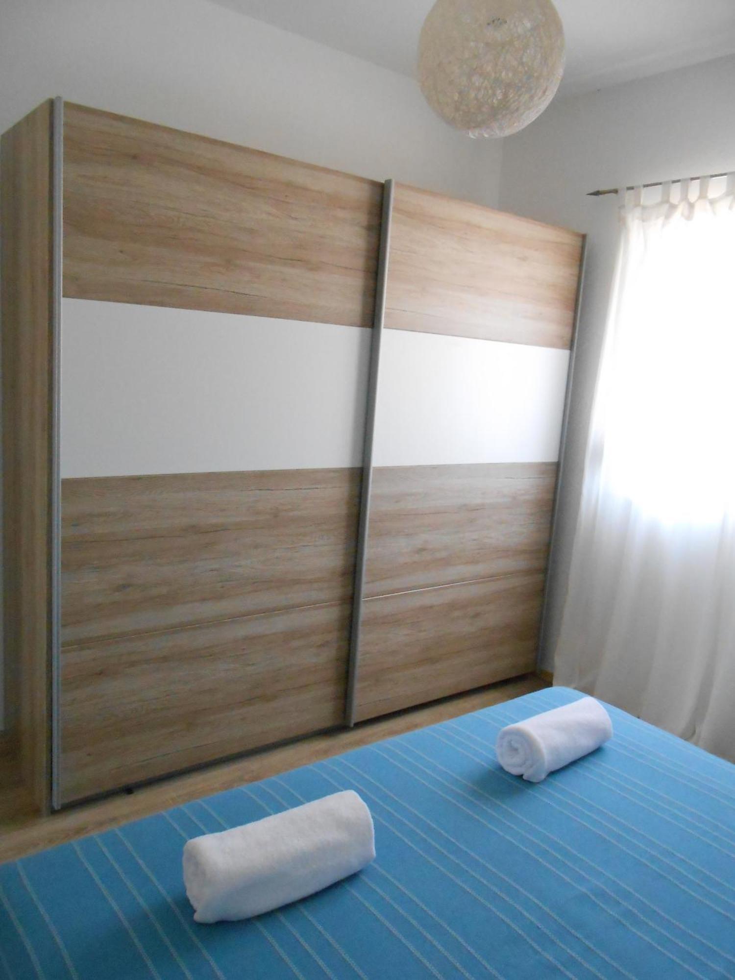 Apartments With A Parking Space Okrug Gornji, Ciovo - 13859 تروغير الغرفة الصورة
