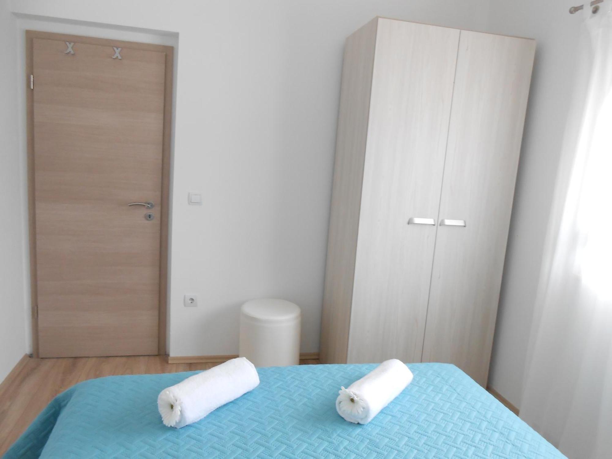 Apartments With A Parking Space Okrug Gornji, Ciovo - 13859 تروغير الغرفة الصورة