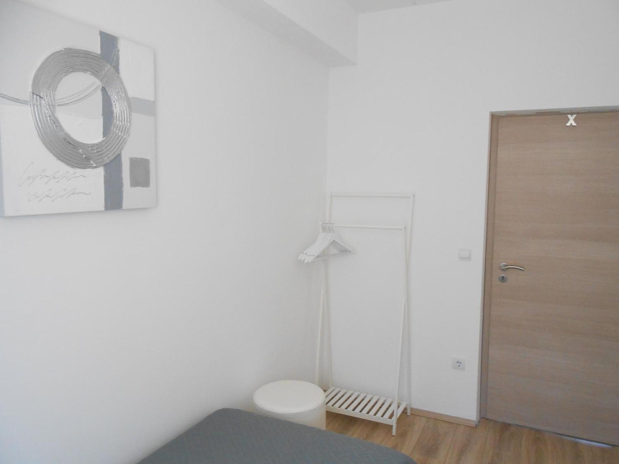 Apartments With A Parking Space Okrug Gornji, Ciovo - 13859 تروغير الغرفة الصورة